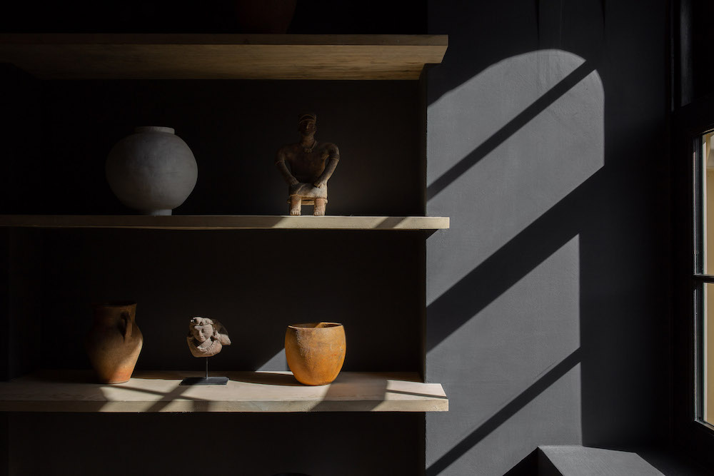 Household shelves and pots
